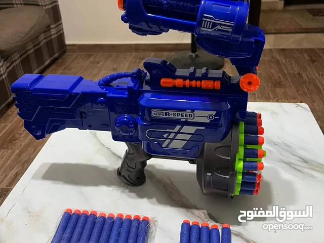 مسدس رشاش blaze storm بحالة ممتازة معاه 35 طلقة مطاطية كالجديد طلقاته جديده