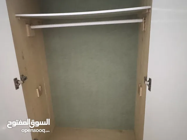 خزانه اطفال بابين استعمال خفيف للبيع بداعي السفر