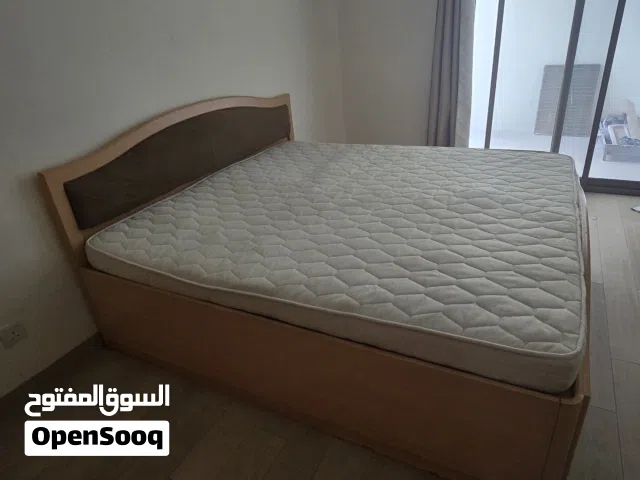 أثاث منزلي وإلكترونيات للبيع بالجملة  Home Furniture & Electronics Bundle