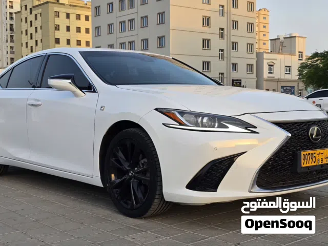 Used Lexus ES in Muscat