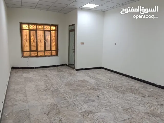 75 m2 2 Bedrooms Apartments for Rent in Basra Jaza'ir