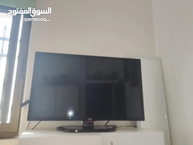 32" LG monitors for sale in Amman
