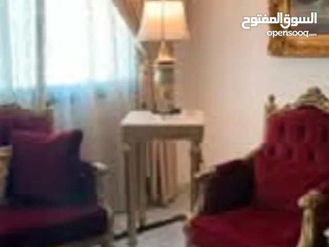 2 مصباح طاولة بحالة ممتازة