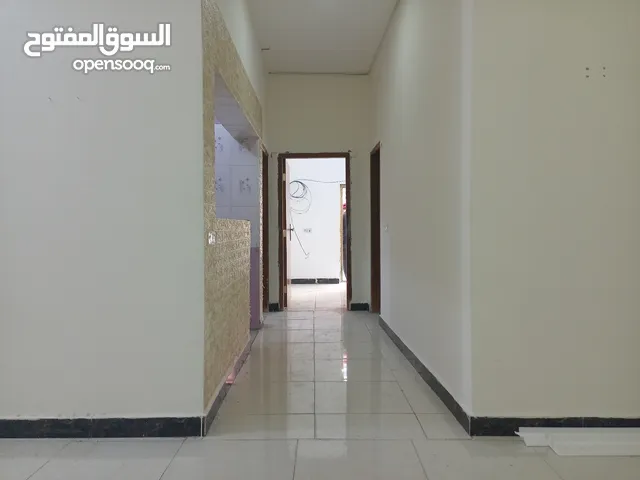 100m2 2 Bedrooms Apartments for Rent in Basra Saie