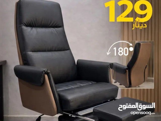 كرسي إداري فاخر بتصميم أنيق وهيبة عالية، مصنوع لراحة استثنائية واستخدام طويل، مثالي للمكاتب، الشركات