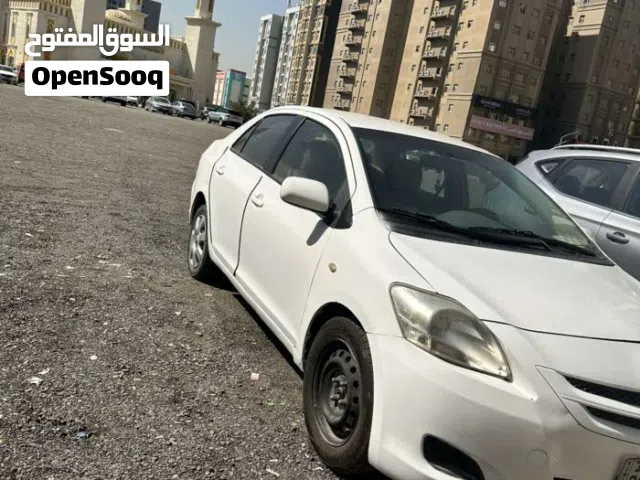 2013 Toyota Yaris Basic