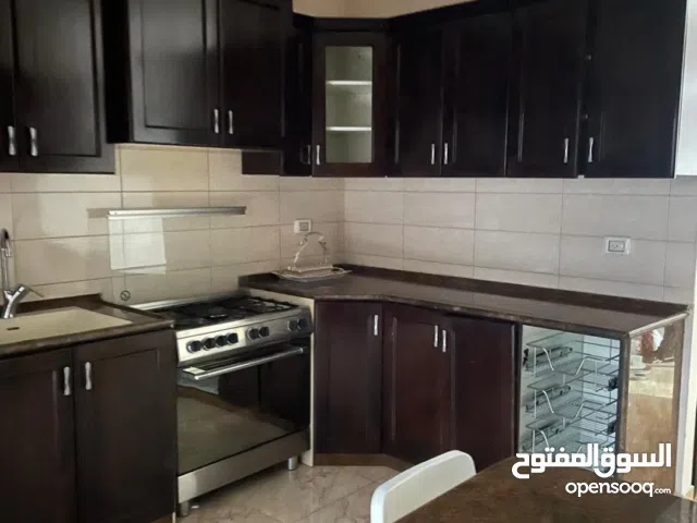 شقه للبيع طابق 2 في الارسال مساحه 170متر جاهز للسكن