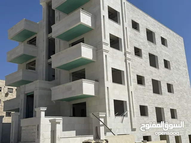 شقة طابق اول مساحة 165م2 بضاحية الرشيد قرب دوار اقرأ
