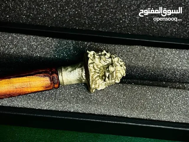 عصا أسد برونزية مصنوعة يدويًا ونقش يدوي من قبل صانع المجوهرات الرئيسي رهان خالقي