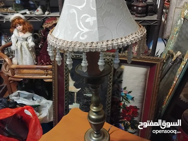مجموعه مميزه من التحف