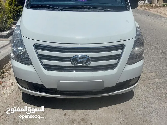 باص هونداي ركاب بنزين عدد 2 موديل 2018 و 2015 اوتوماتيك وعادي