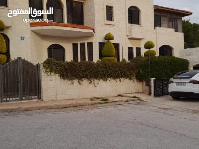 760 m2 More than 6 bedrooms Villa for Sale in Amman Dabouq