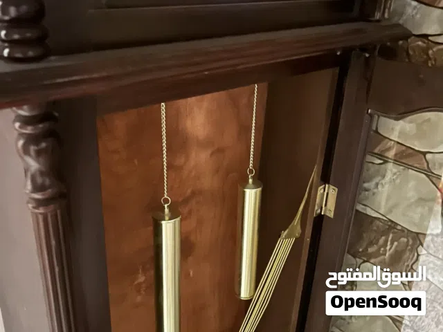 ساعه لبيع أمورها كويسه تشتغل