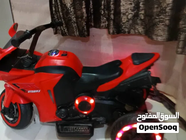 موتور أطفال بشحن كهرباء مستخدم نضيف