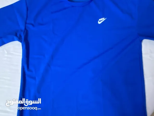 بيع تيشرتات وشرتاط