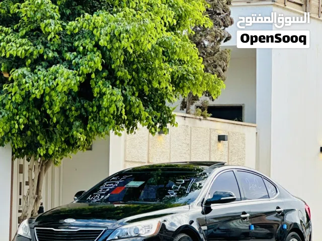 2012 كيا كادينزا Standard
