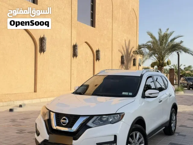 2018 نيسان روج SV