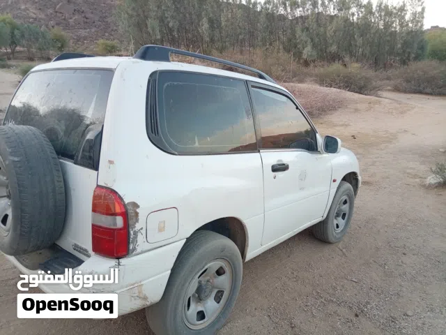 2002 Suzuki Grand Vitara Standard