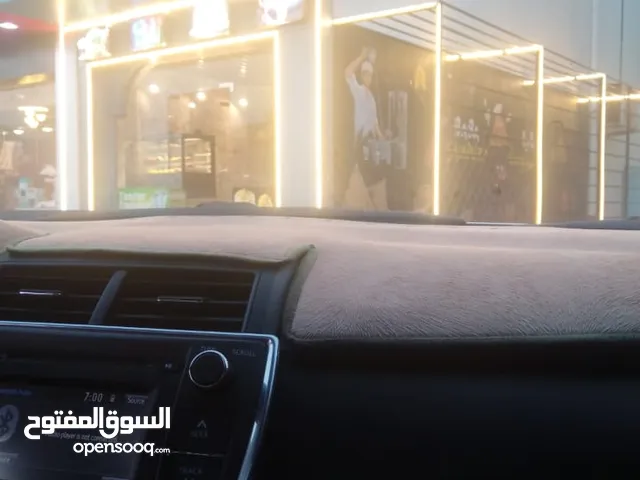 سجلات تجارية للبيع فيها عمال غير معروف مكانهم فقط للتنازل عن السجل