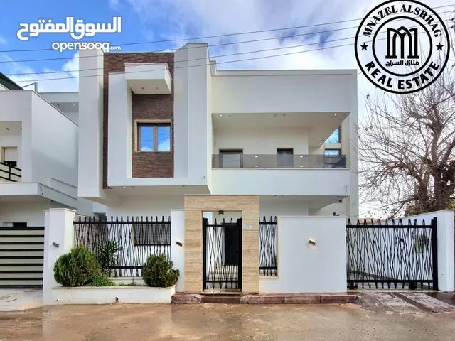 445 m2 5 Bedrooms Villa for Sale in Tripoli Al-Serraj