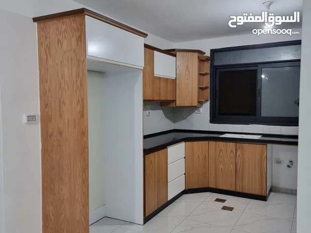 150 m2 3 Bedrooms Apartments for Sale in Ramallah and Al-Bireh Um AlSharayit