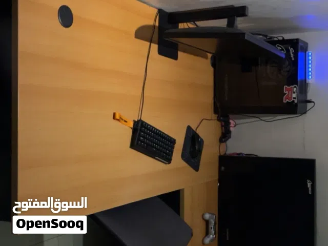 طاولة حرف L للبيع نضيفه تصلح حق ستب