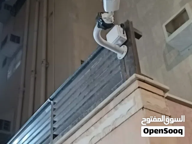فني صيانة جوالات ولاب توب وتأسيس كاميرات مراقبة وإنتركام - خدمة سريعة وأمانة
