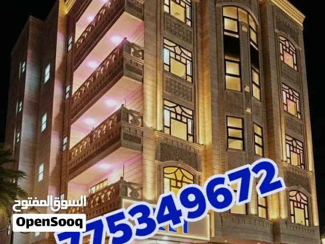 عماره حجر شارعين درجه ثاني من شارع العام  ايجاره في الشهر 9000الف سعودي