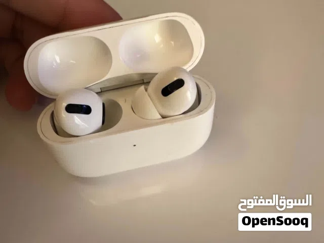 سماعات AirPods Pro (الجيل الأول) للبيع