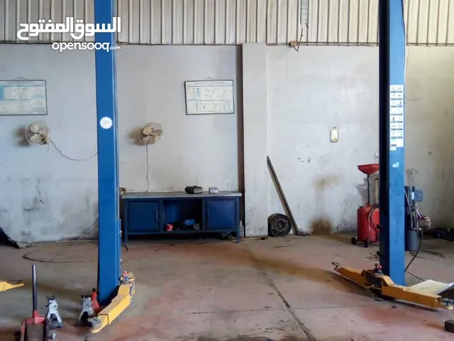 فرصتك الذهبية لاقتناء معدات ثقيلة مستخدمة بحالة ممتازة ، رفاعات اجليزي و جحوش إيطالي بأسعار مغرية