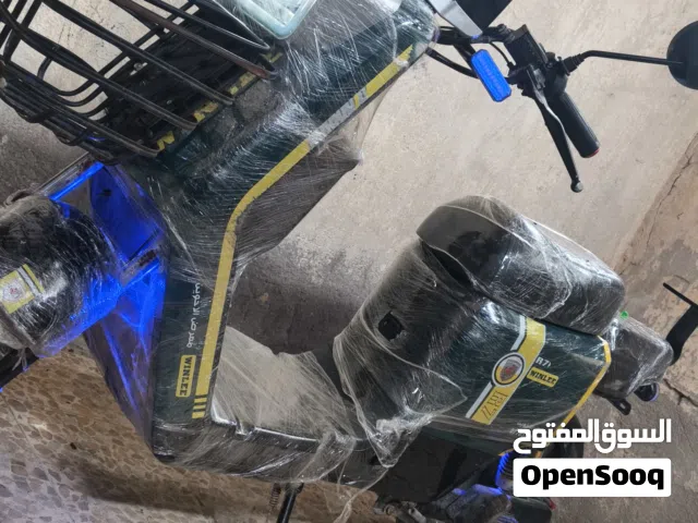 اخوان دراجه شحن R7 بطاريه 32 امبير 5 بطاريات  الدراجه نضيفه جاهزه تجي وتشوف