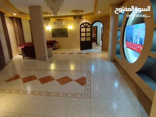 350 m2 4 Bedrooms Apartments for Sale in Amman Umm Nowarah