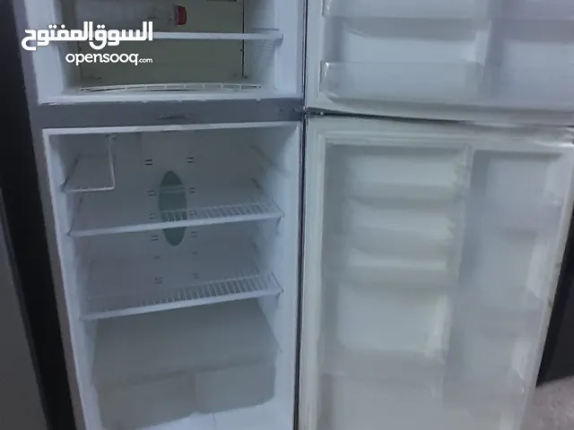 النوع :جينرال مواصفات : ثلج ديفروست 20 قدم توفير الطاقة 115 د شامل التوصيل