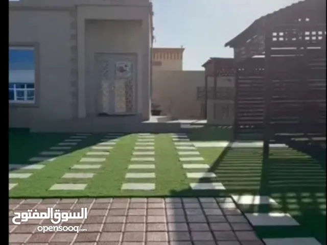 4 Bedrooms Chalet for Rent in Al Sharqiya Ja'alan Bani Bu Ali