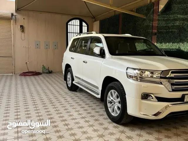 Used Toyota Land Cruiser in Dammam