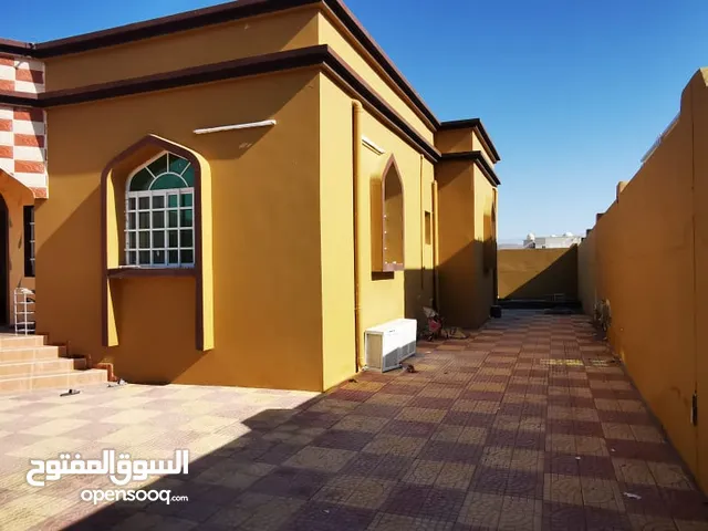 229 m2 3 Bedrooms Townhouse for Sale in Al Batinah Rustaq