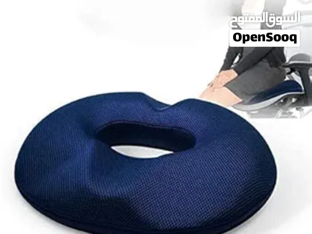 مخدة دونات للبواسير هي نوع خاص من مخدات يتم تصميمها بشكل يوفر راحة اضافية للأشخاص الذين يعانون من