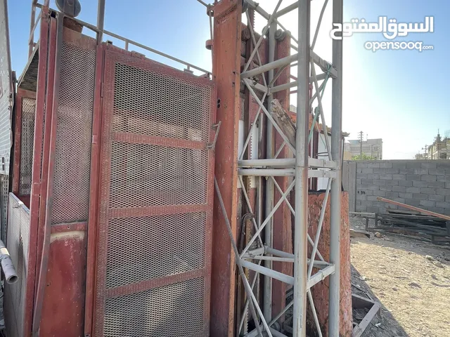 مصاعد اشخاص.....