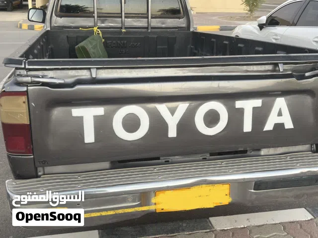 للبيع تيوتا 2001