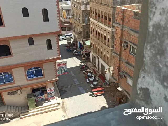 10 m2 4 Bedrooms Townhouse for Sale in Al Mukalla Other