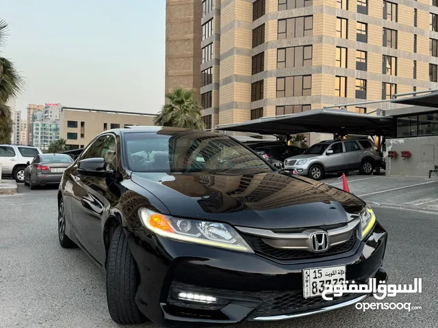 هوندا اكورد كامل المواصفات Honda accord coupe 2018 4 سلندر ممشى: 180 الف شرط الفحص