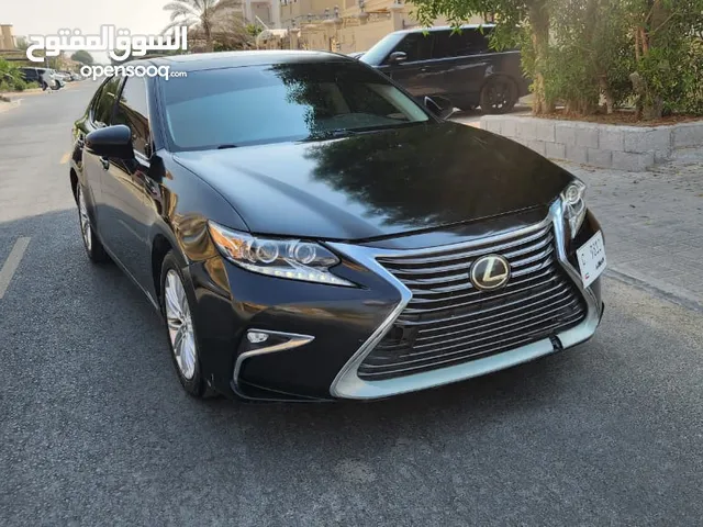 Used Lexus ES in Sharjah