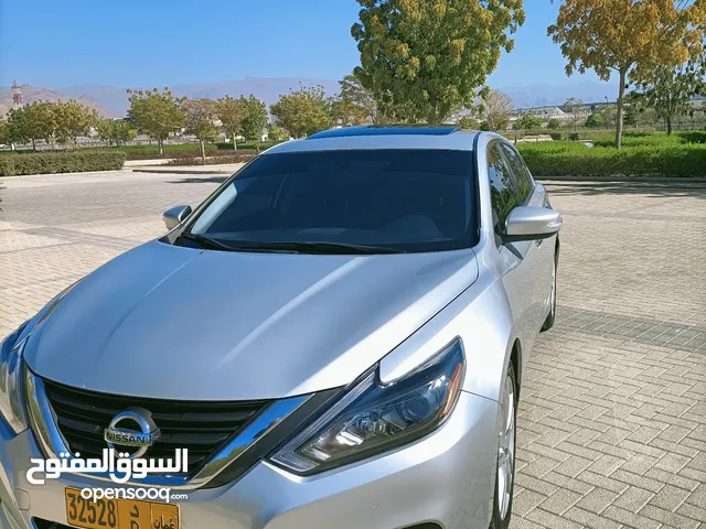 Nissan Altima 2016 in Al Dakhiliya