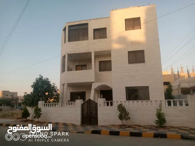 380 m2 More than 6 bedrooms Townhouse for Sale in Zarqa Al Zarqa Al Jadeedeh