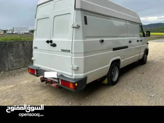 Refrigerator Iveco 1999 in Zawiya