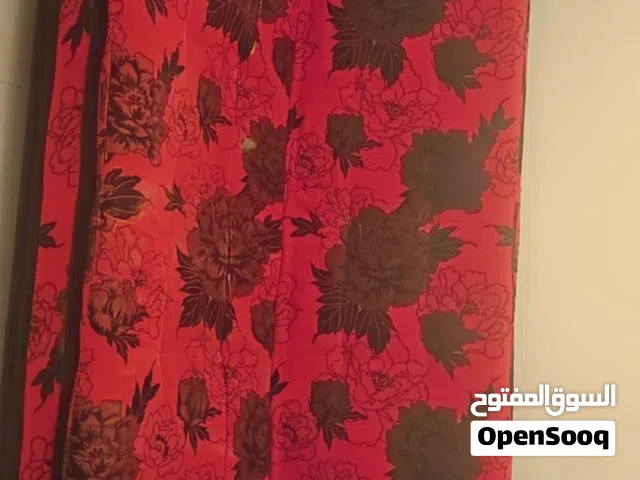 كنبة سرير نظيفة جداااااا وحلو للبيع السريع 100 درهم