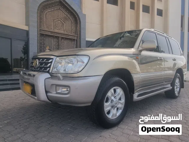 للبيع  لاند كروزر VXR لمتيد موديل 2007 نظيف جدا ما شاء الله