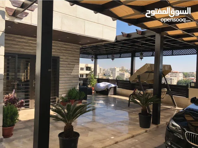 شقة ارضيه شبه فيلا للبيع من المالك مباشره في البنيات طريق المطار بالقرب من جامعة البترا بسعر 199 الف