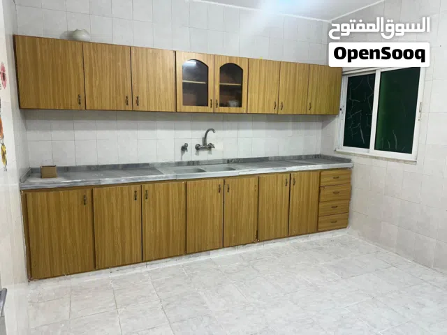 116 m2 3 Bedrooms Apartments for Rent in Zarqa Al Zarqa Al Jadeedeh