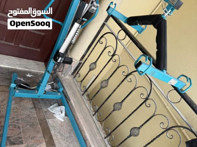 سرير طبي ورافعة